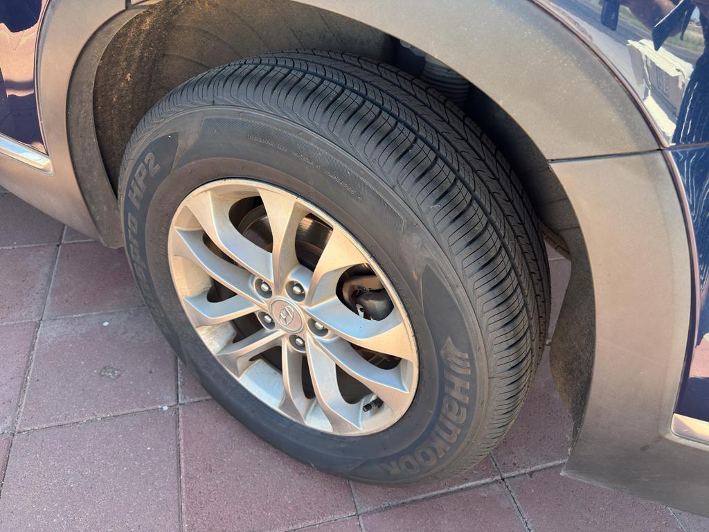 used 2019 Hyundai Santa Fe car, priced at $13,825