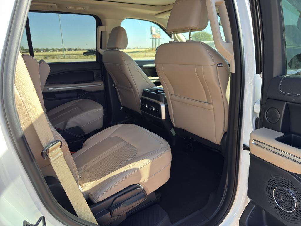 used 2023 Ford Expedition car, priced at $42,917