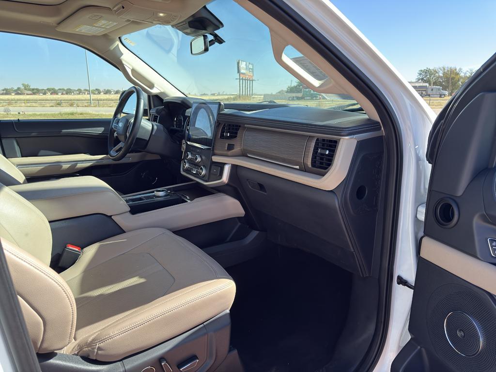 used 2023 Ford Expedition car, priced at $42,917