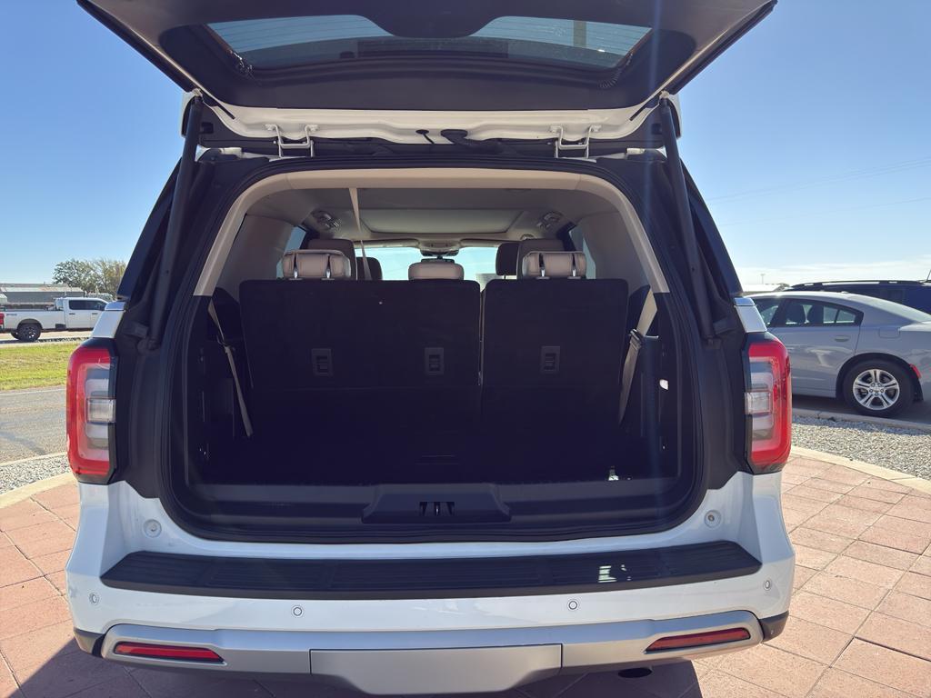 used 2023 Ford Expedition car, priced at $42,917