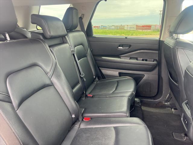 used 2022 Nissan Pathfinder car, priced at $25,567