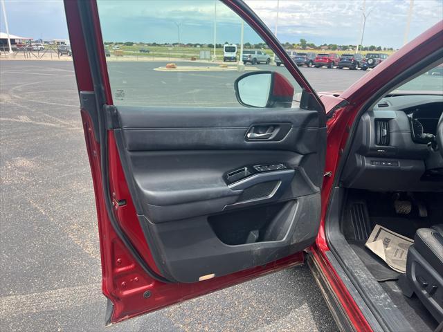 used 2022 Nissan Pathfinder car, priced at $25,567