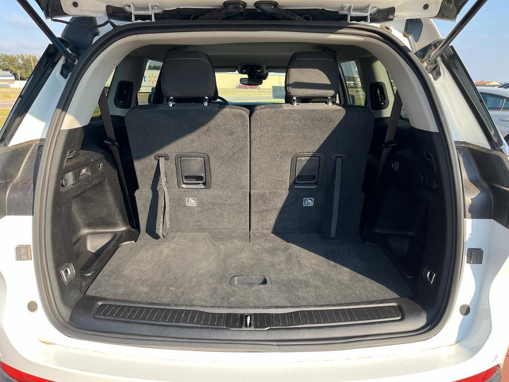 used 2023 Jeep Grand Cherokee L car, priced at $26,602