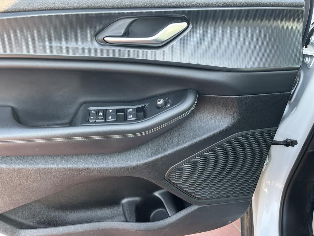 used 2023 Jeep Grand Cherokee L car, priced at $26,602