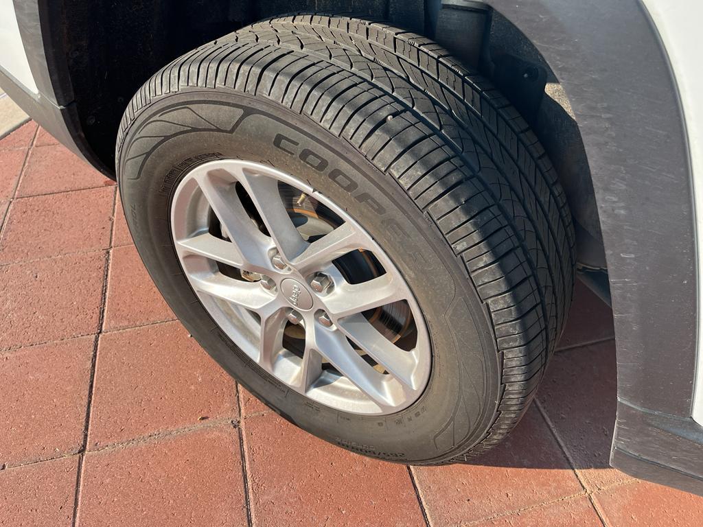 used 2023 Jeep Grand Cherokee L car, priced at $26,602