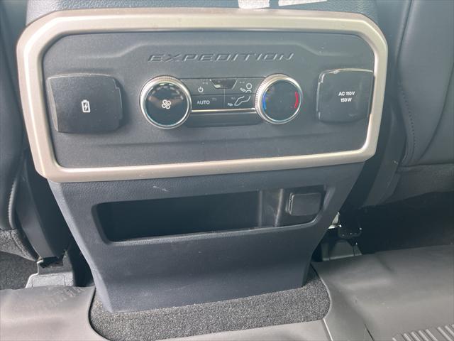 used 2024 Ford Expedition car, priced at $57,146