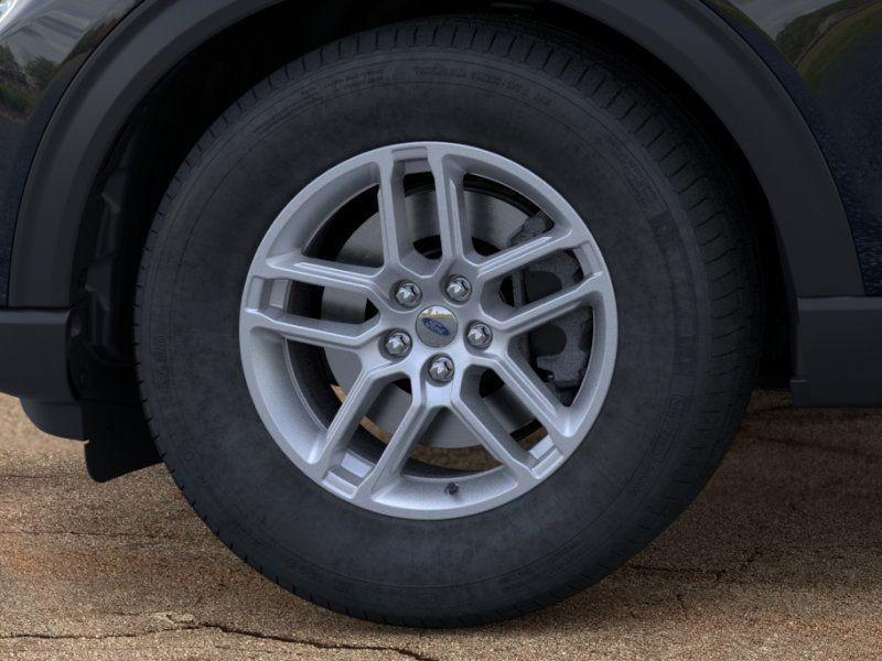 new 2025 Ford Explorer car, priced at $45,665