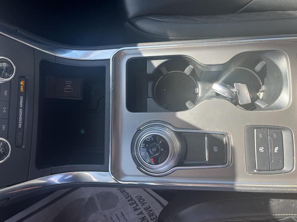 used 2024 Ford Edge car, priced at $26,010