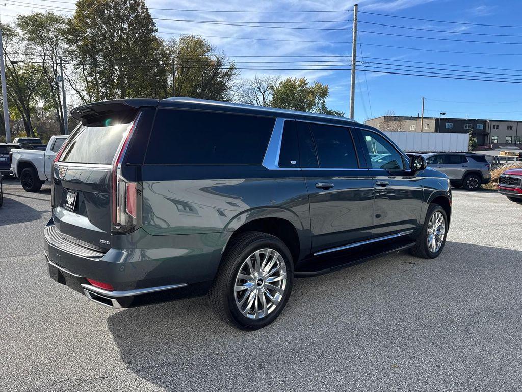 used 2021 Cadillac Escalade ESV car, priced at $63,999