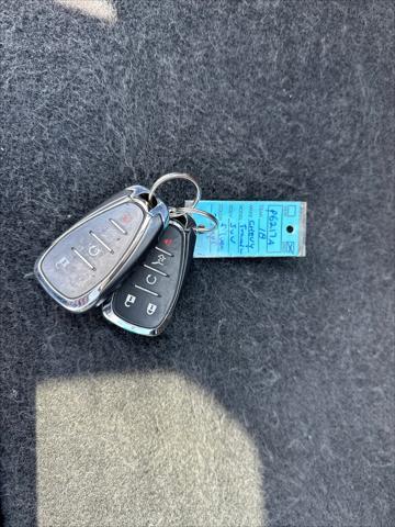 used 2018 Chevrolet Traverse car, priced at $18,999