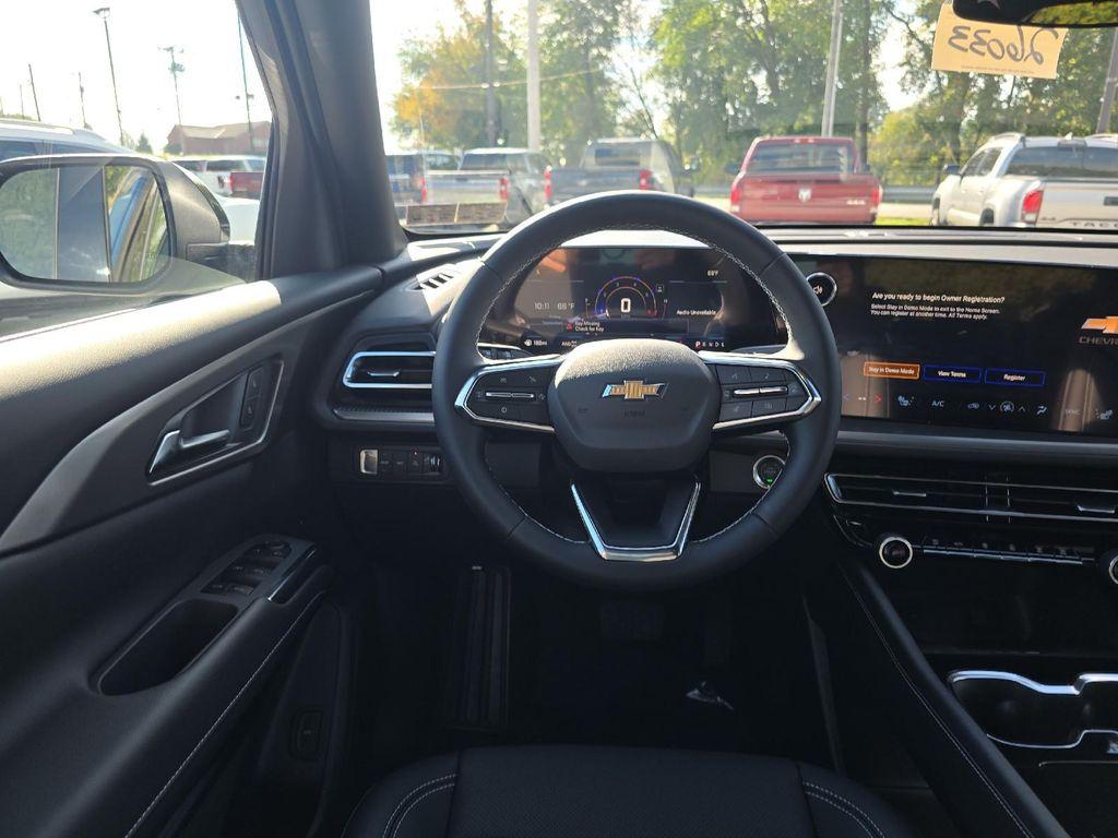 new 2026 Chevrolet Traverse car, priced at $45,695