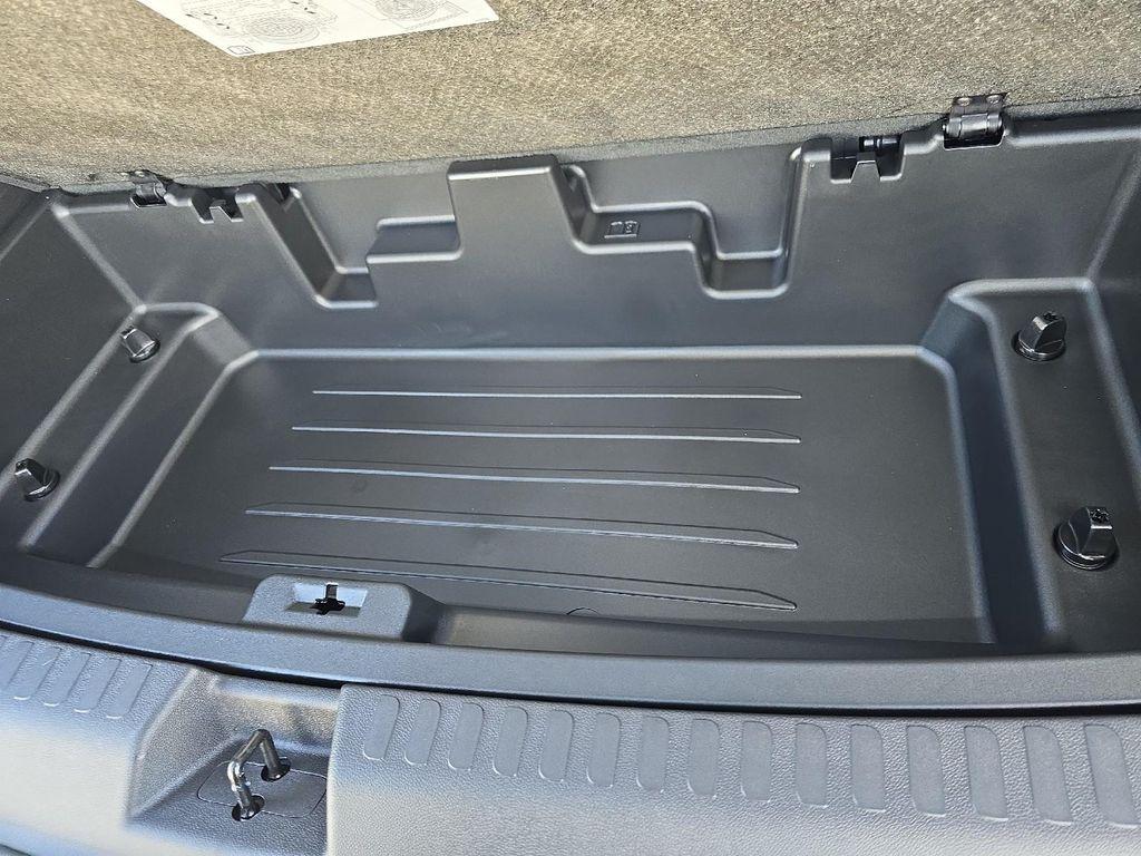 new 2026 Chevrolet Traverse car, priced at $45,695