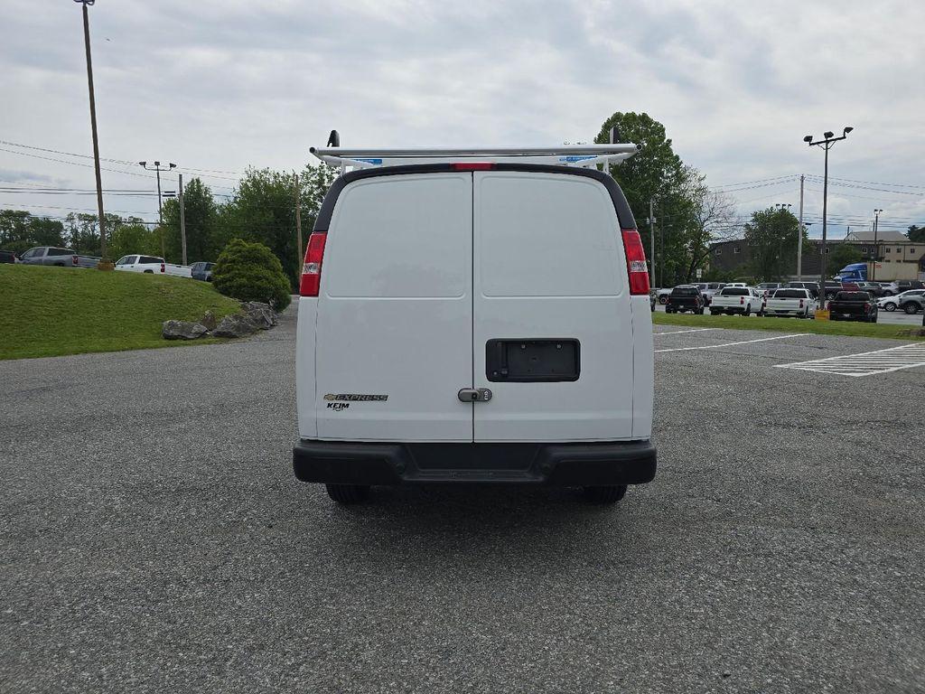 new 2025 Chevrolet Express 2500 car