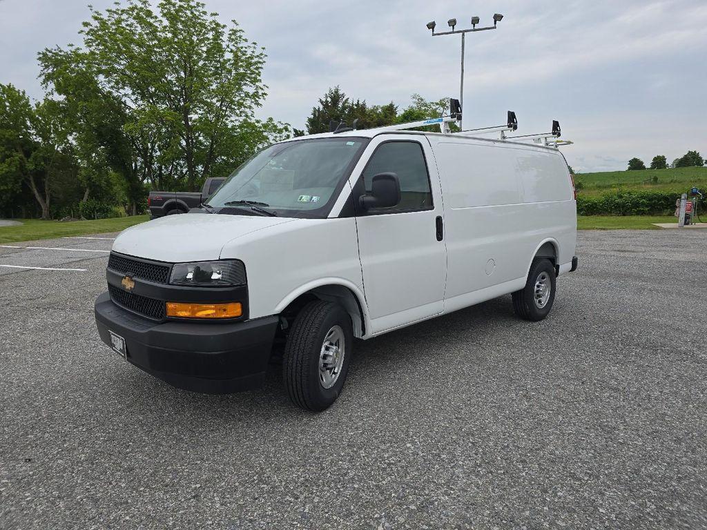 new 2025 Chevrolet Express 2500 car