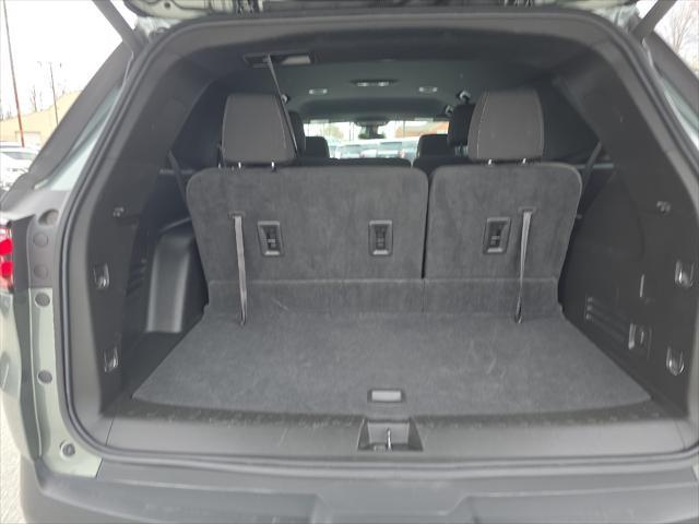 used 2023 Chevrolet Traverse car, priced at $34,999