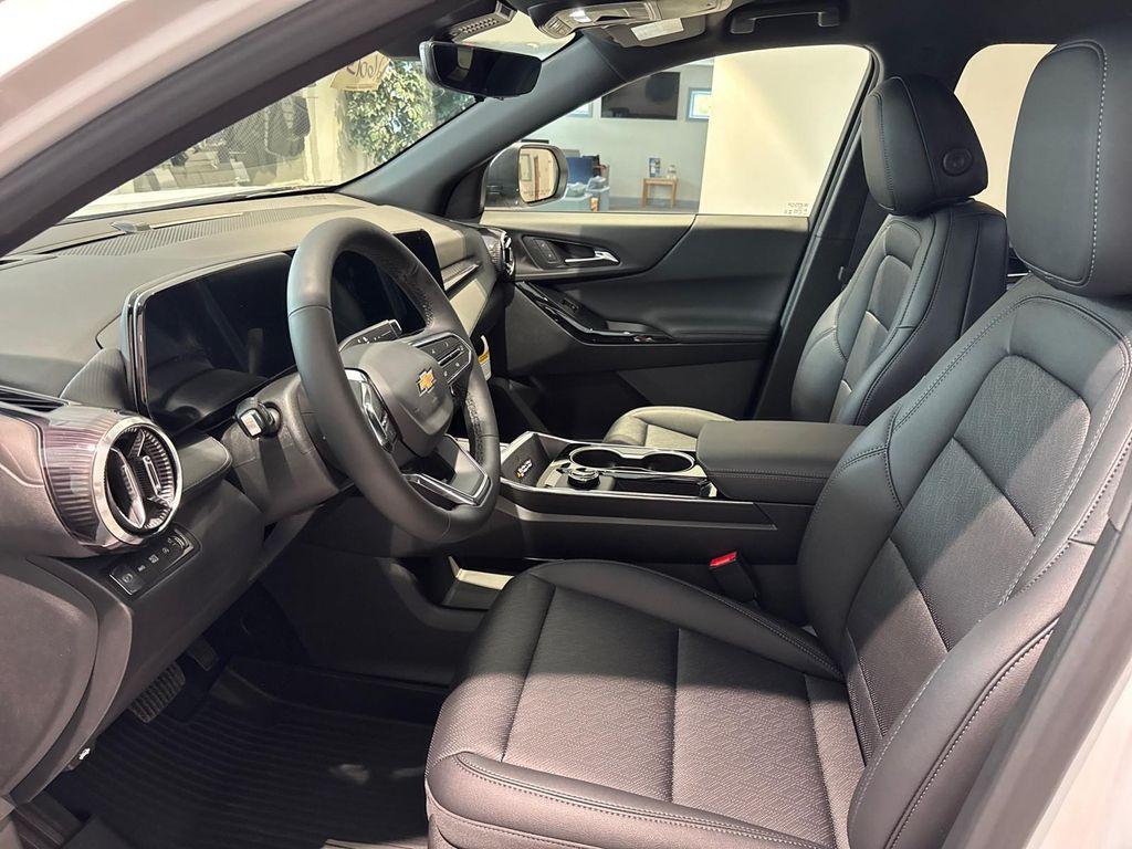 new 2026 Chevrolet Equinox car, priced at $35,255