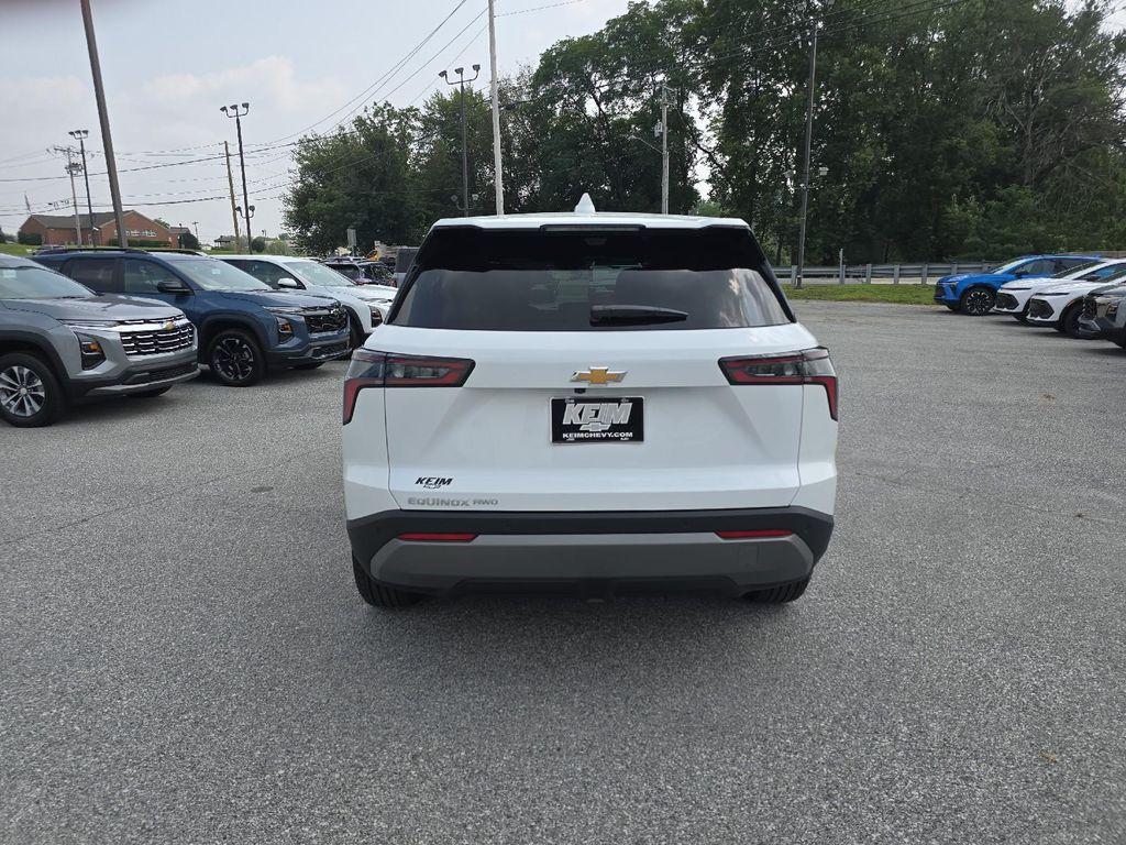 new 2026 Chevrolet Equinox car, priced at $35,255