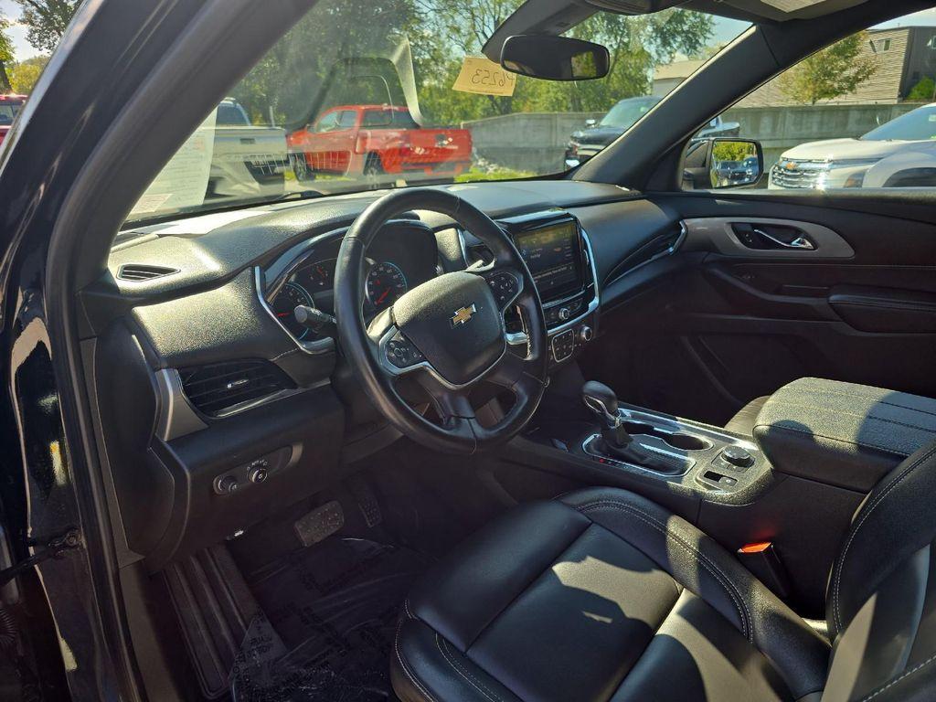 used 2023 Chevrolet Traverse car, priced at $36,999