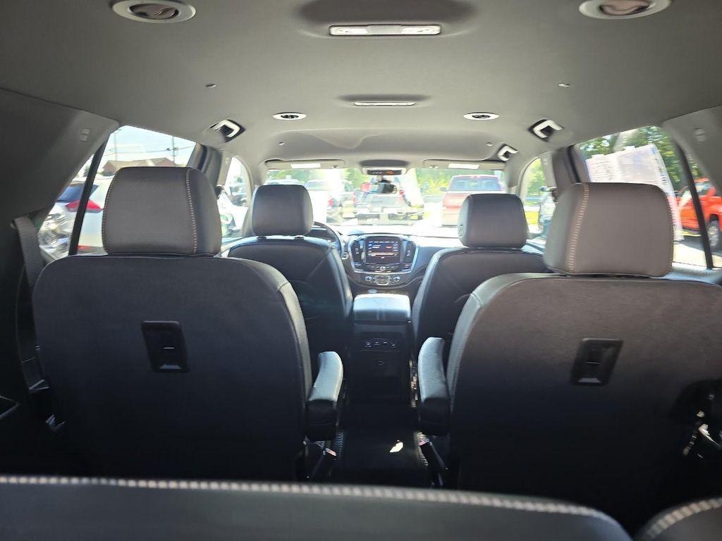 used 2023 Chevrolet Traverse car, priced at $36,999