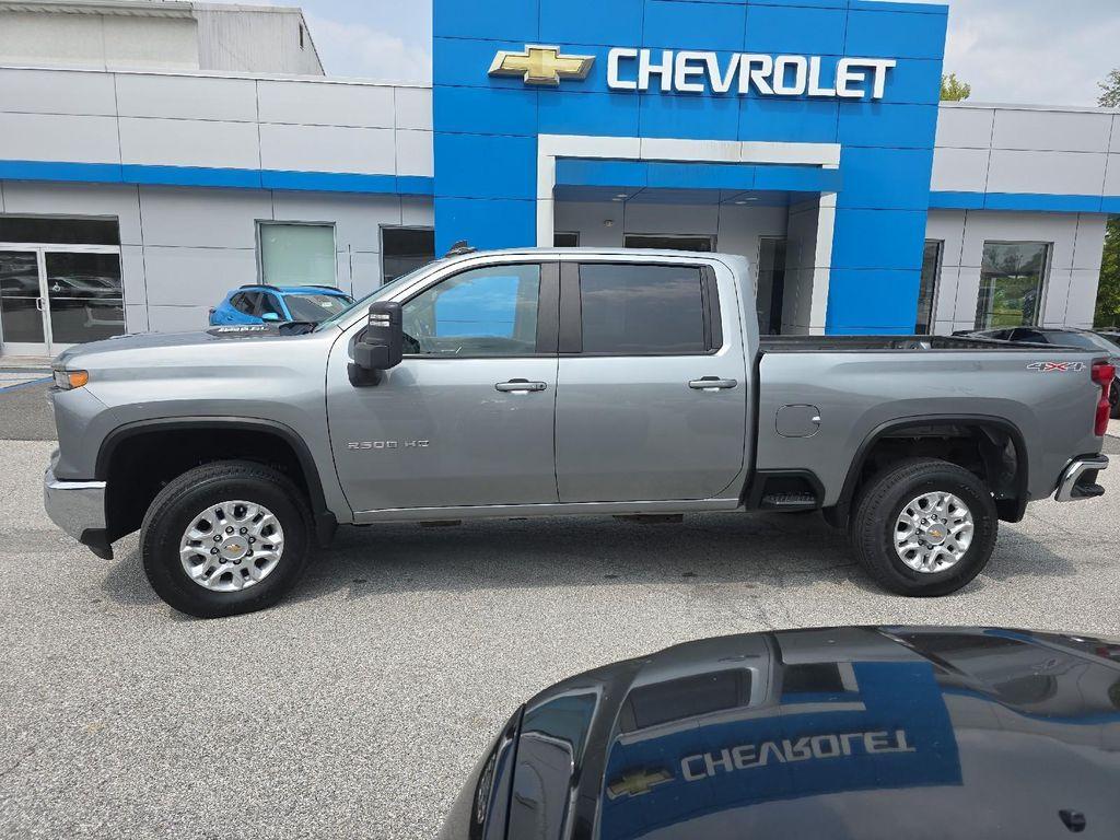 used 2024 Chevrolet Silverado 2500 car, priced at $48,999
