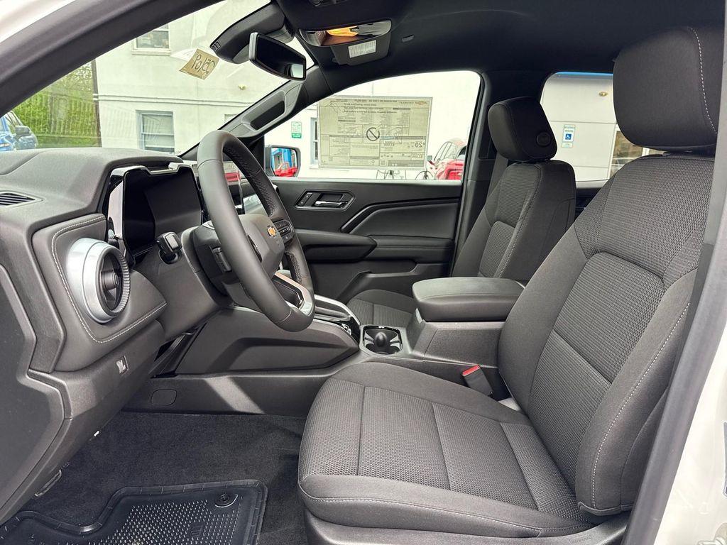 new 2025 Chevrolet Colorado car, priced at $37,435