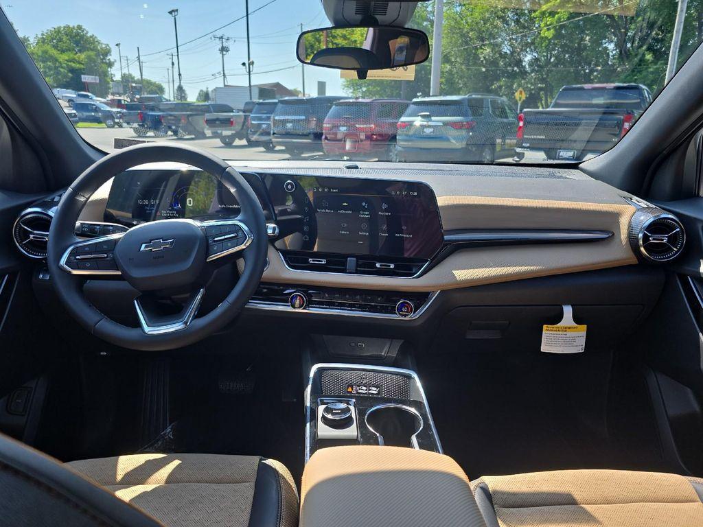 new 2026 Chevrolet Equinox car, priced at $36,395