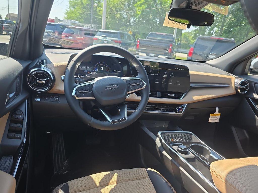 new 2026 Chevrolet Equinox car, priced at $36,395