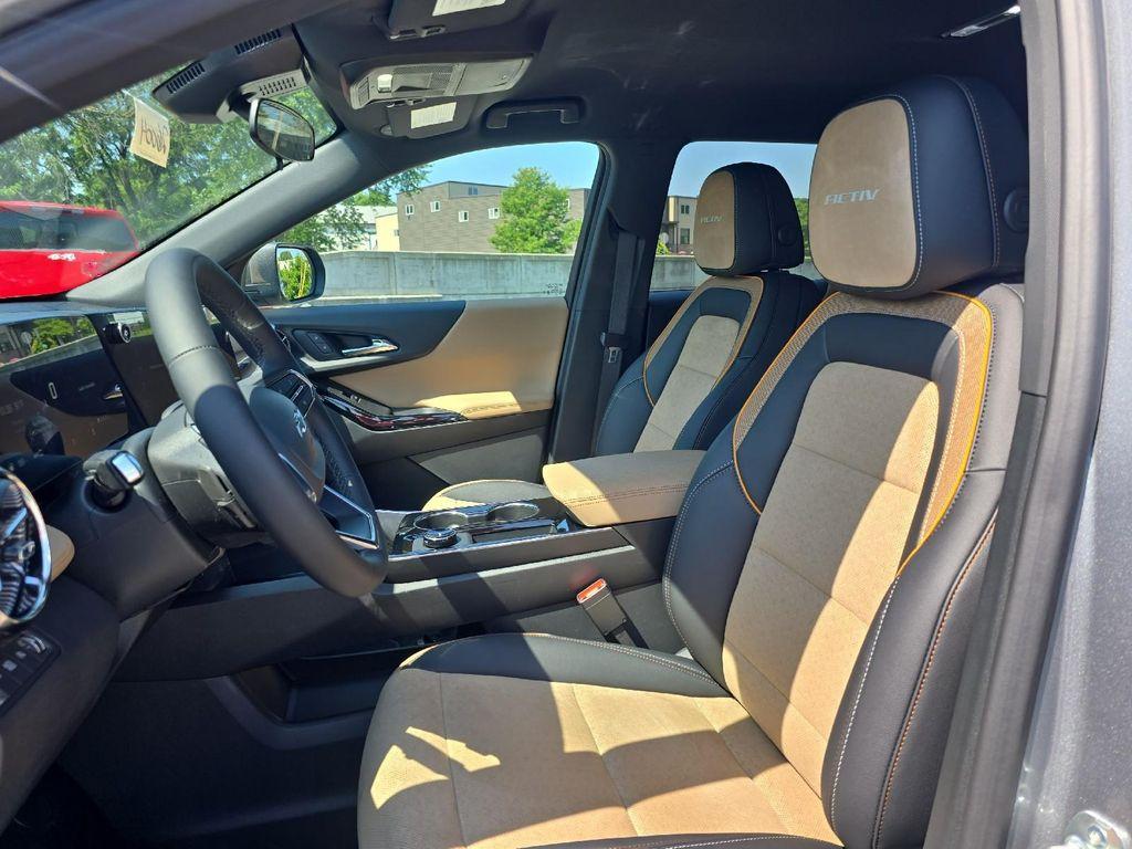 new 2026 Chevrolet Equinox car, priced at $36,395