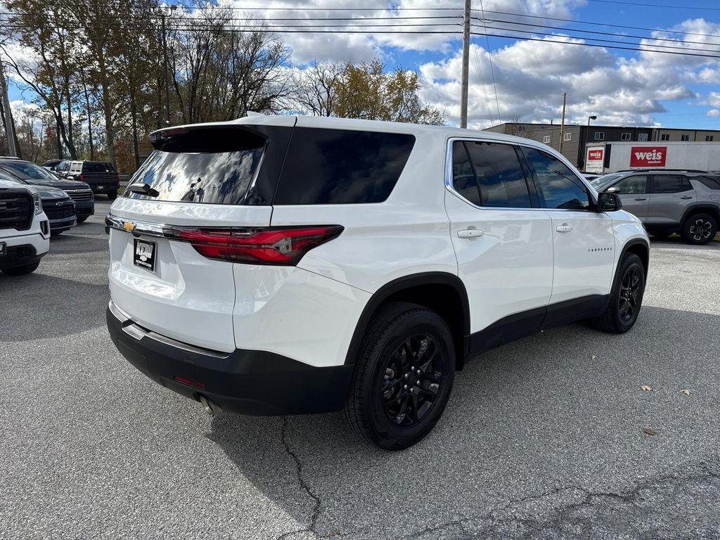 used 2022 Chevrolet Traverse car, priced at $24,999