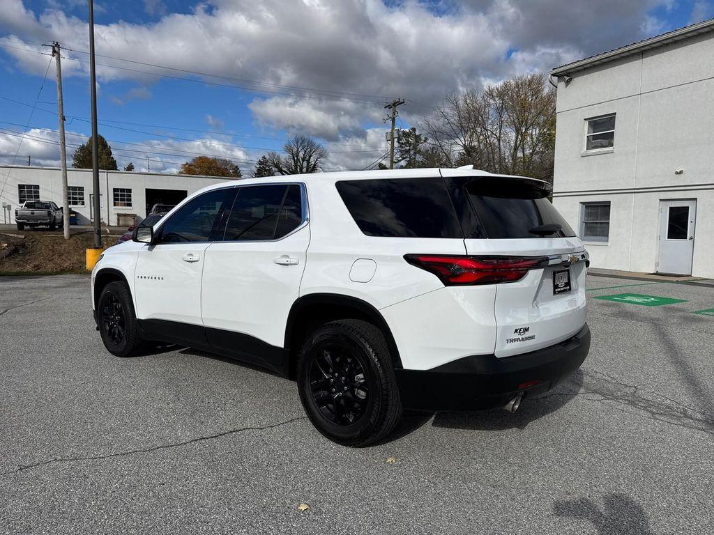 used 2022 Chevrolet Traverse car, priced at $24,999
