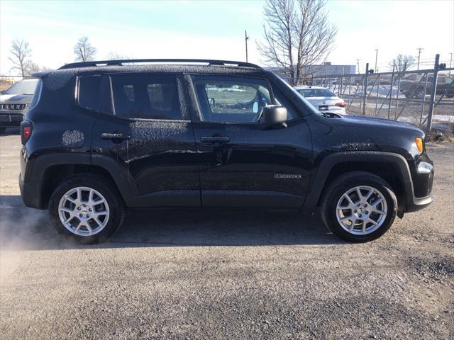 new 2022 Jeep Renegade car, priced at $24,988