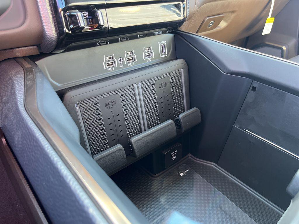 new 2025 Ram 2500 car, priced at $87,988