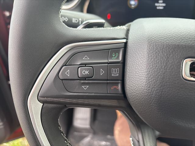 new 2025 Jeep Grand Cherokee car, priced at $39,777