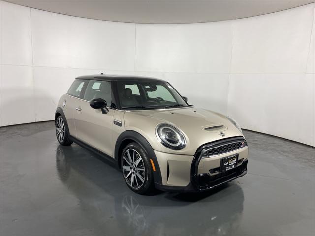 used 2022 MINI Hardtop car, priced at $23,992