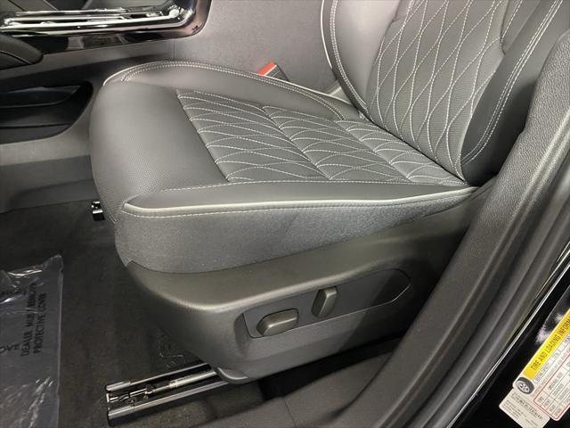 used 2023 Buick Envision car, priced at $36,993
