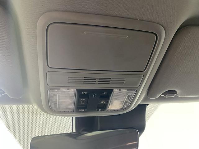 used 2022 Honda Pilot car, priced at $32,194