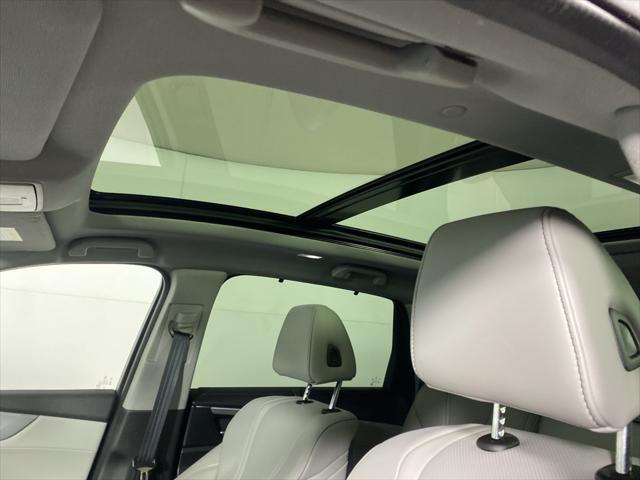used 2022 Acura MDX car, priced at $42,991