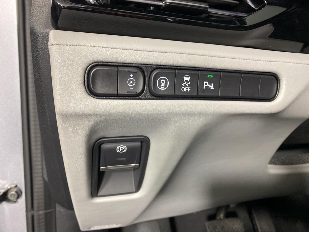 used 2022 Acura MDX car, priced at $36,995