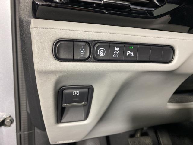 used 2022 Acura MDX car, priced at $42,991