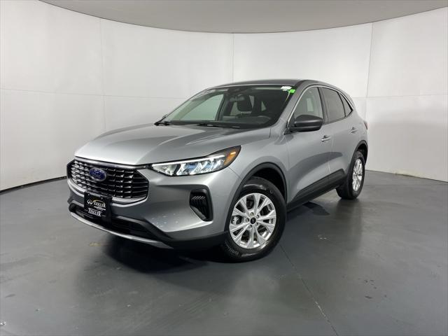 used 2024 Ford Escape car, priced at $25,991