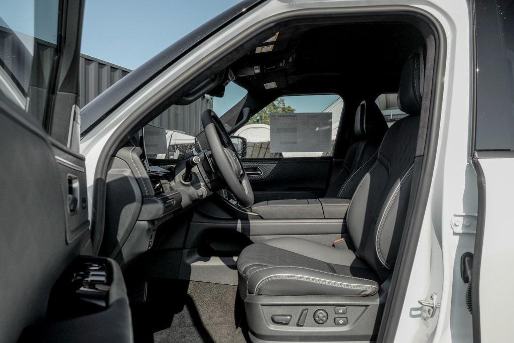 new 2026 INFINITI QX80 car, priced at $104,638