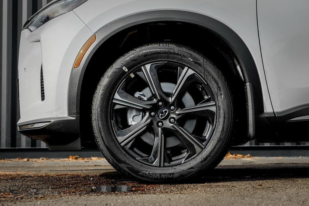 new 2026 INFINITI QX60 car, priced at $67,456