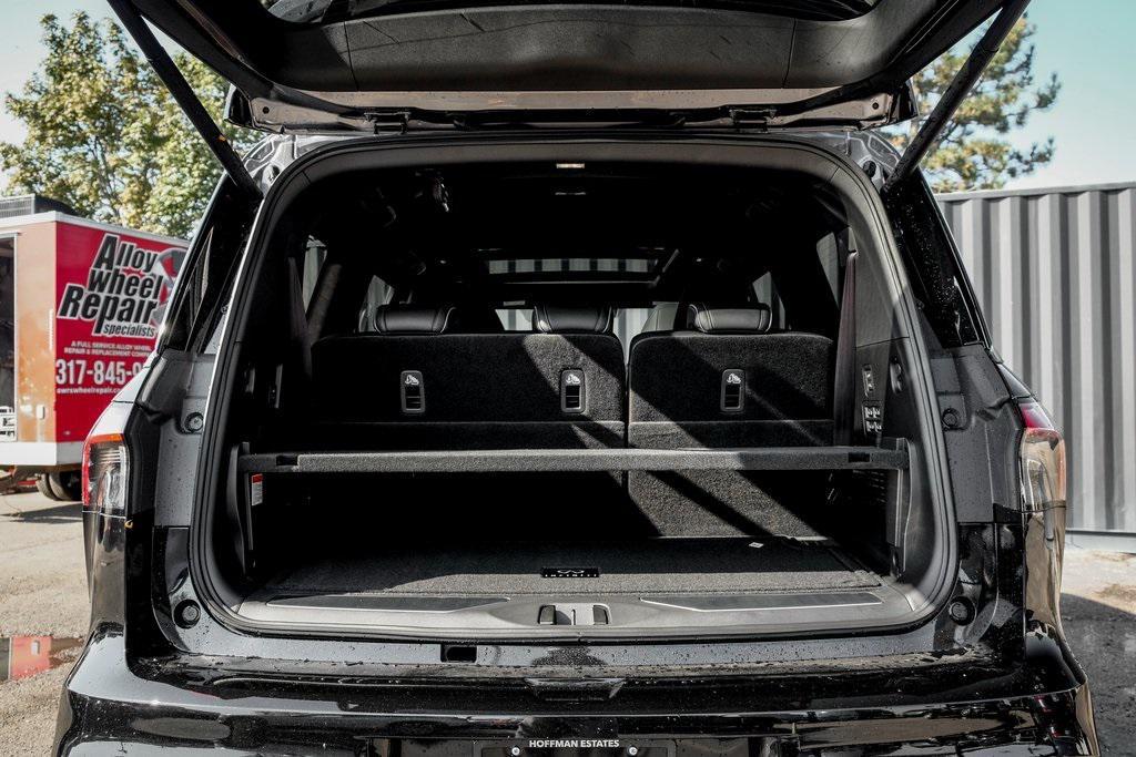 new 2026 INFINITI QX80 car, priced at $110,750
