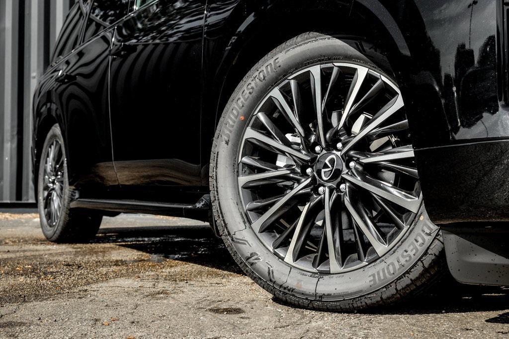 new 2026 INFINITI QX80 car, priced at $109,655