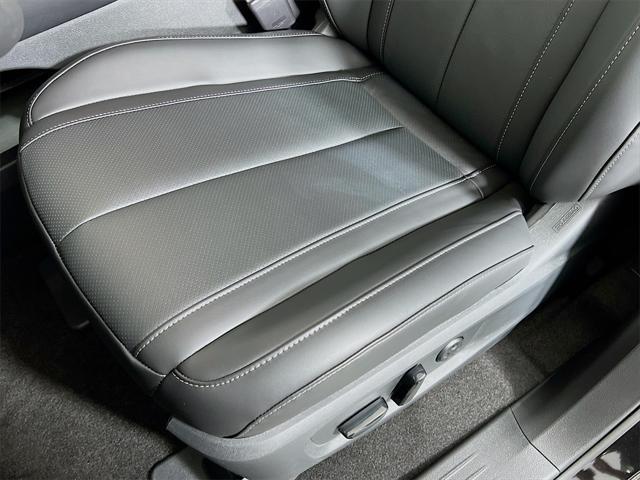 new 2025 INFINITI QX60 car, priced at $60,530