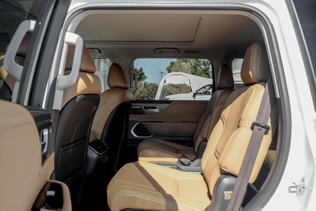 new 2026 INFINITI QX80 car, priced at $86,167