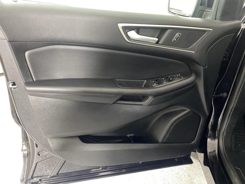 used 2022 Ford Edge car, priced at $25,851