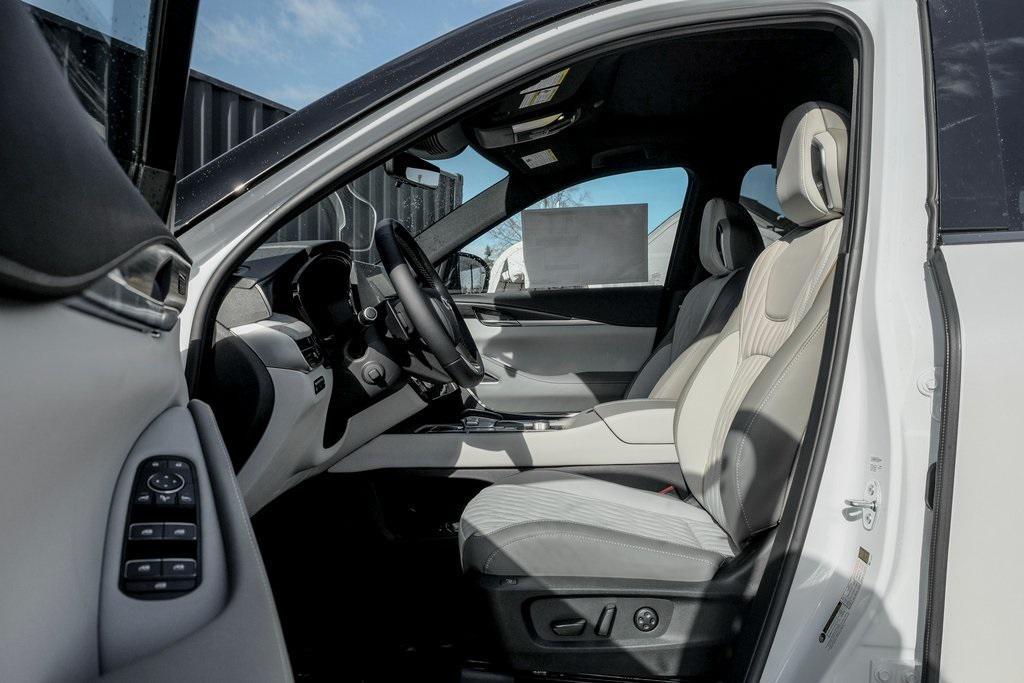 new 2026 INFINITI QX60 car, priced at $62,456