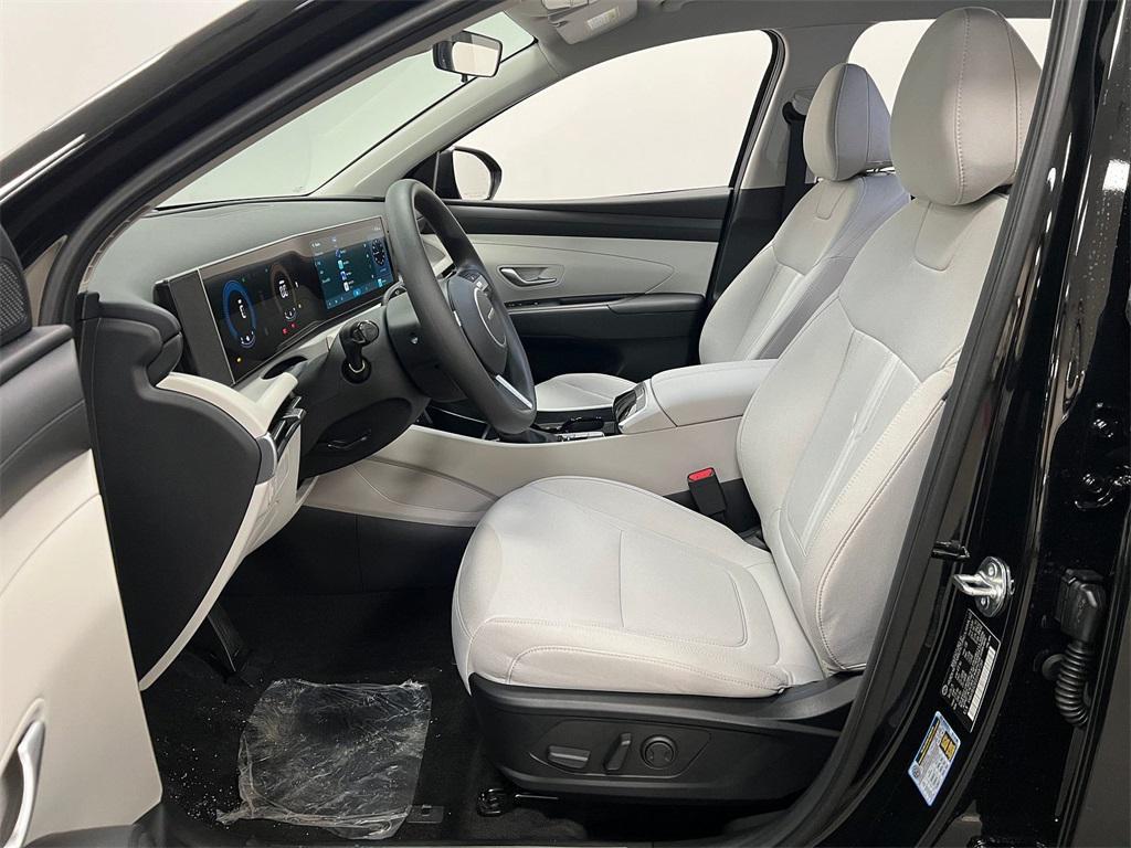 new 2025 Hyundai Tucson car, priced at $30,123