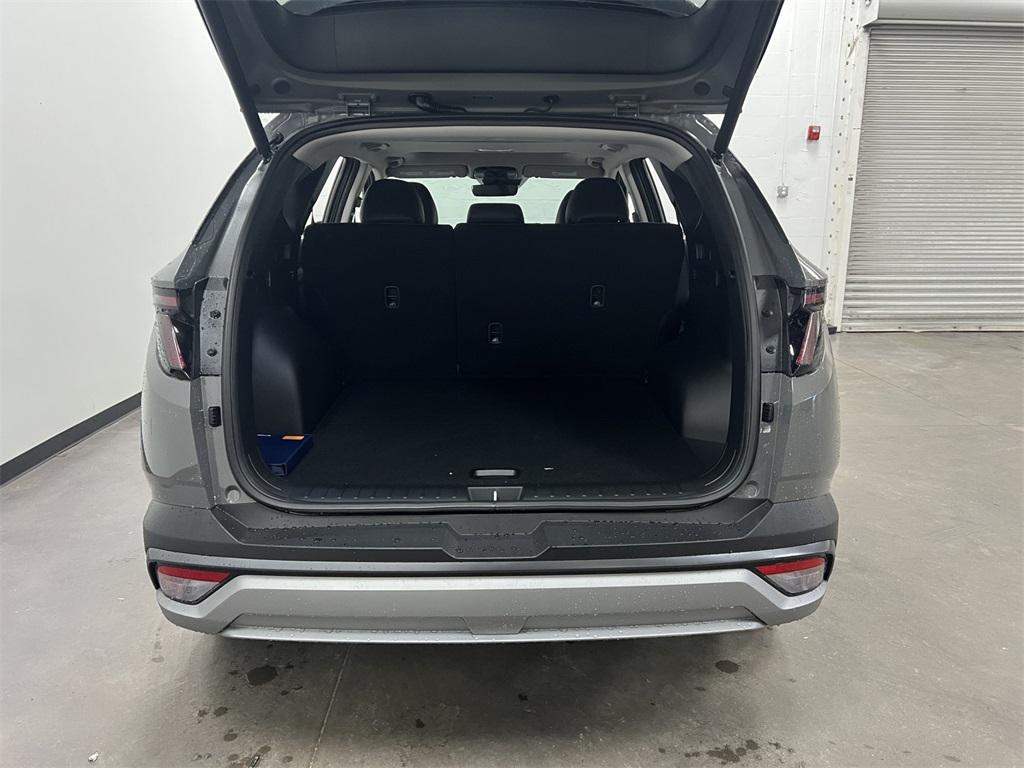 new 2025 Hyundai Tucson car, priced at $32,915